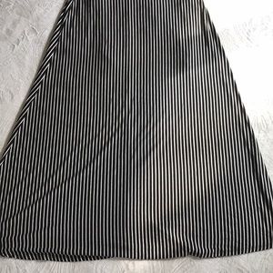 Rolla Coster Dresses - Rolla Coster NWT blk/ white striped maxi dress L Rolla Coster Dresses - Rolla Coster NWT blk/ white striped maxi dress L